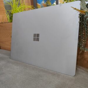 Microsoft Surface Laptop 3 1867 for Business Ultra-Thin  2K Touchscreen Laptop SILVER (Metal) i5-10th